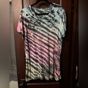 Torrid tye dye shirt. Like new.